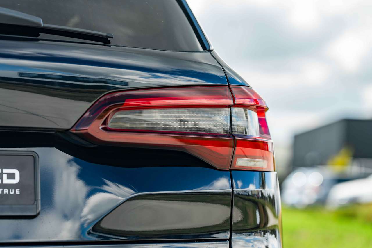 BMW X5 (2020) — foto 17