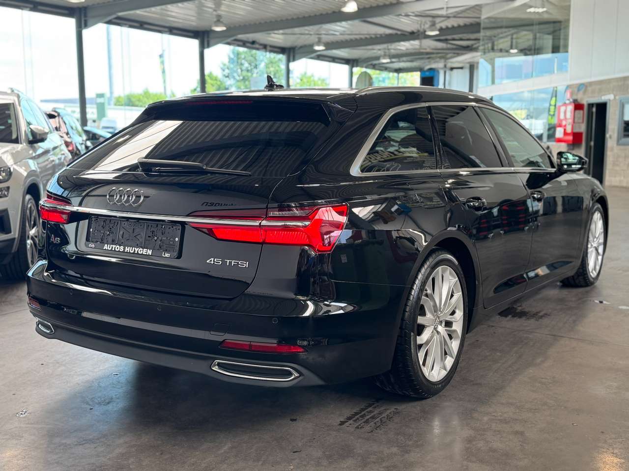 Audi A6 Avant 2.0 TFSI — foto 2 van 17