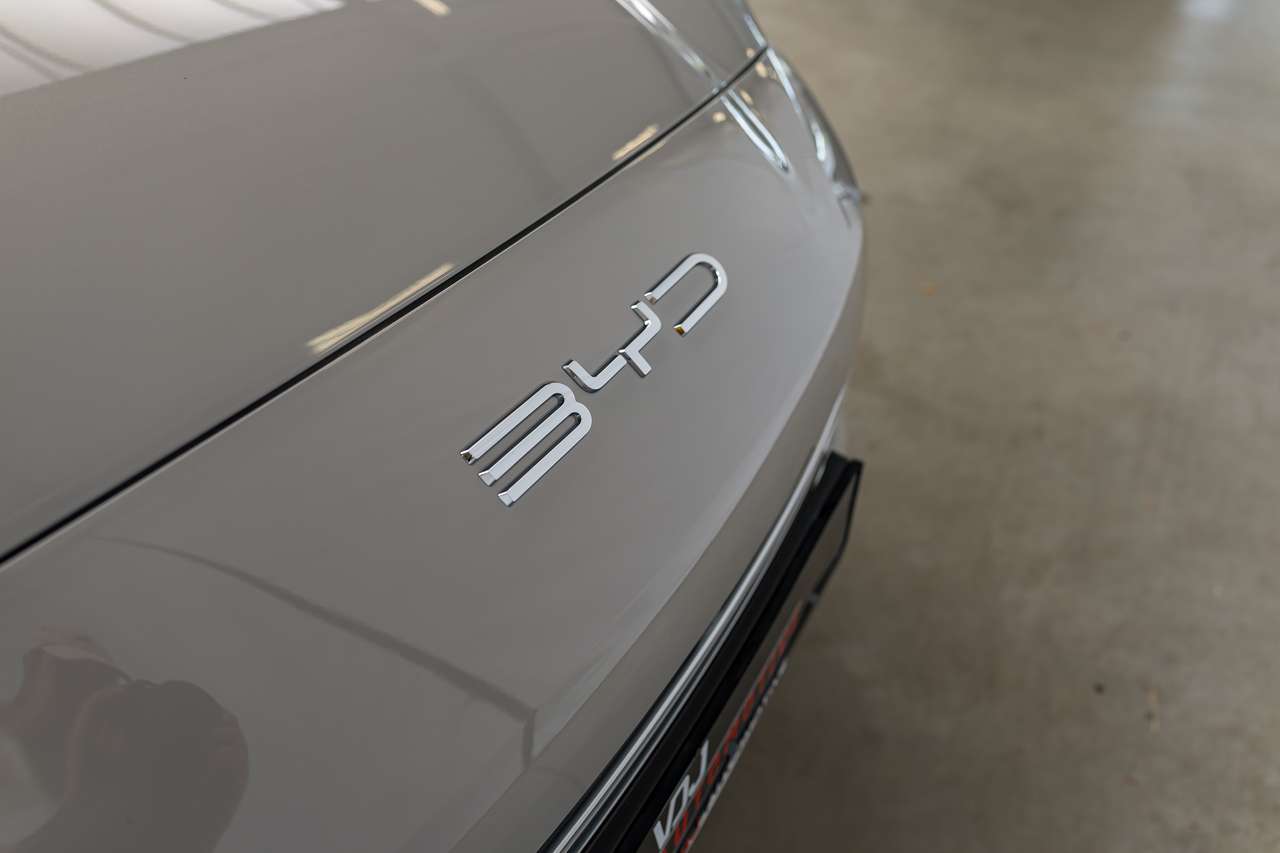 BYD Seal U ONMIDDELIJK LEVERBAAR!|BYD Seal U BOOST | BOUNDLESS GREY | pHEV | PANO | ACC | LA | 360° | — foto 8 van 25