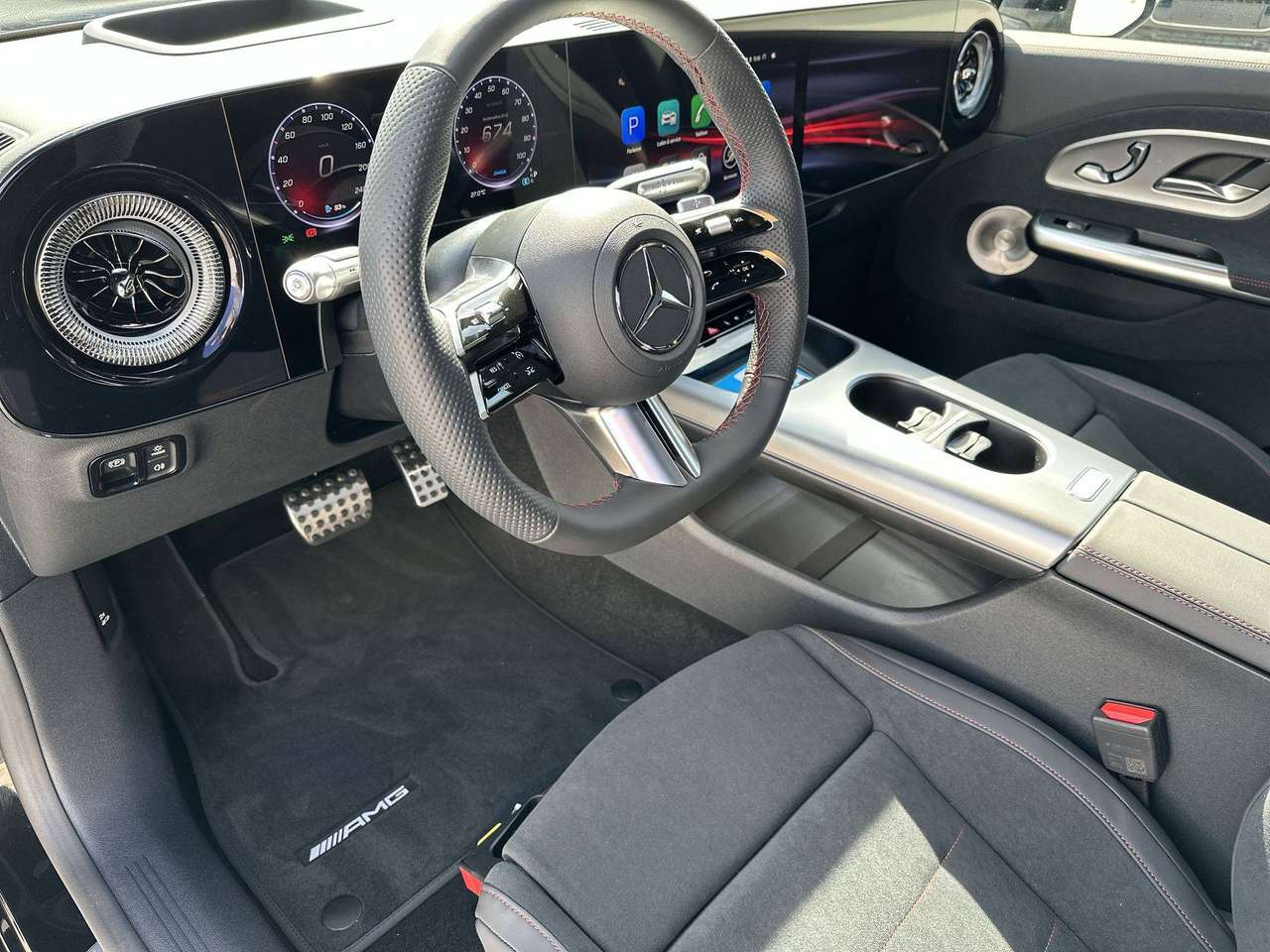 Mercedes-Benz CLA 250 + ELECTRIC AMG Line Head-up 19" Premium Plus pakket — foto 10 van 19
