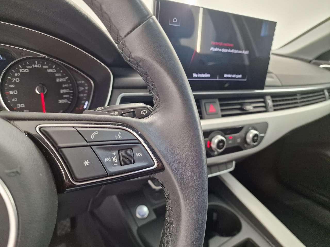 Audi A4 S-LINE HYBRID BENZINE AUTOMAAT 57000KM!!! — foto 12 van 16