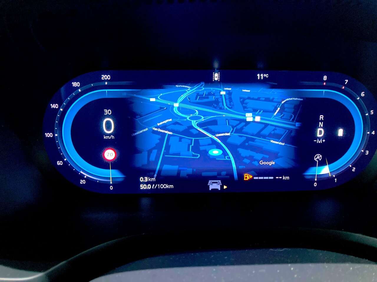 Volvo V60 B4 PLUS DARK + HK + 360° + 18” — foto 21 van 25