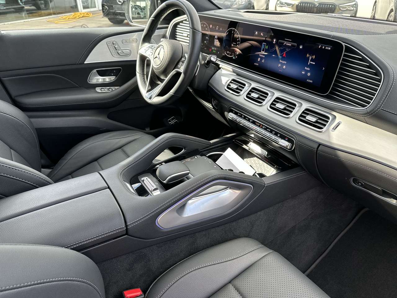 Mercedes-Benz GLE 400 E 4-Matic PHEV AMG Line Pan. dak Distronic Night — foto 9 van 19