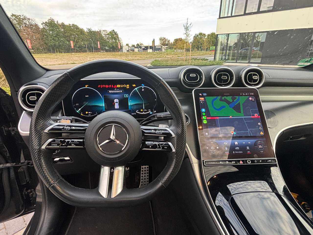 Mercedes-Benz GLC 300 GLC 300 de PHEV AMG Line 4MATIC - PANO - AIRMATIC - 360 - TREKHAAK - ACC - CARPLAY - LIGHT DESIGN — foto 13 van 25