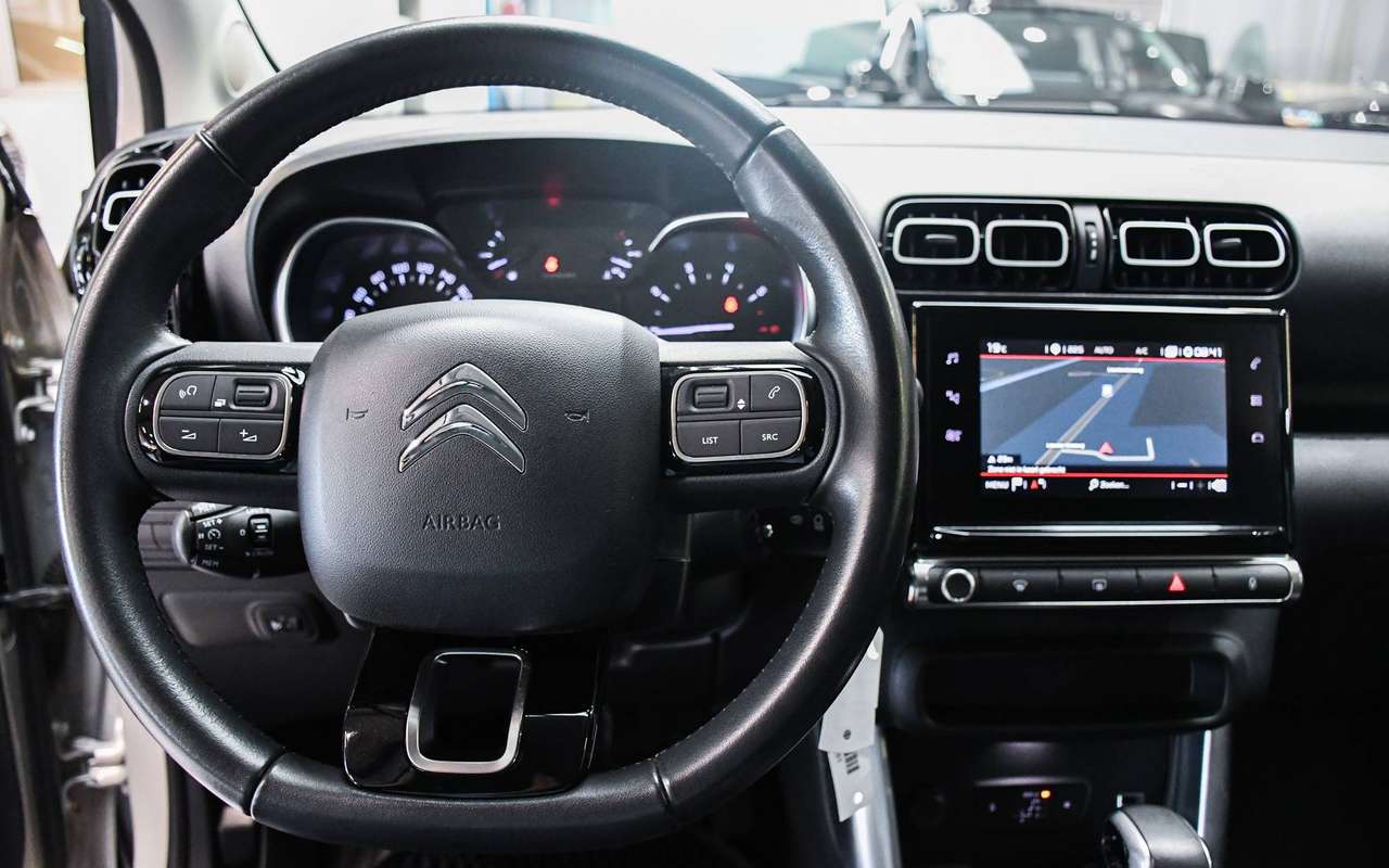 Citroen C3 Aircross C3 Aircross 1.2 PureTech Feel Automaat - NAVIGATIE / CAMERA / SMARTLINK / PDC / CC — foto 15 van 18