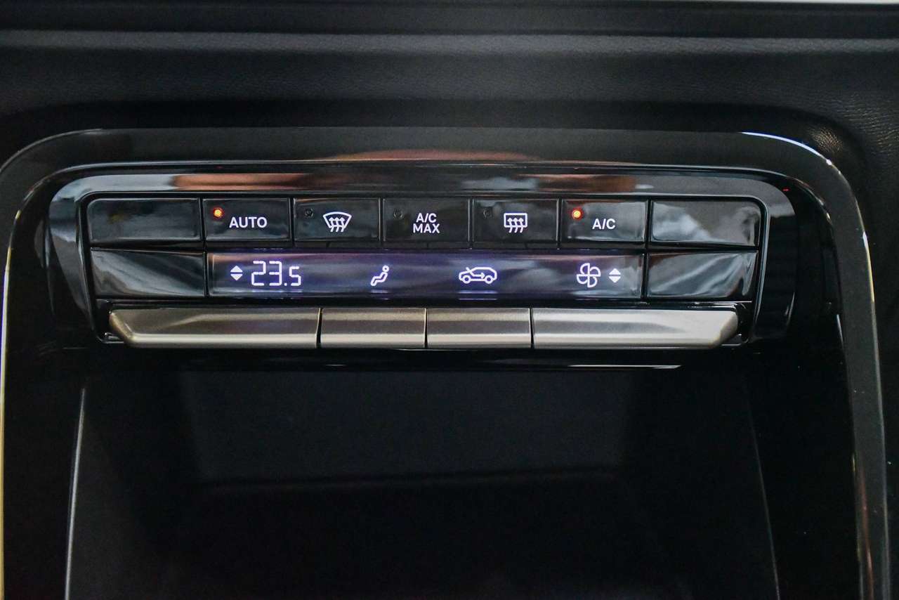 Citroen C3 Aircross C3 Aircross 1.2 Turbo MHEV You Pack Plus e-DCS6 7pl. - NAVIGATIE / CAMERA / BLIS / SMARTLINK — foto 16 van 20