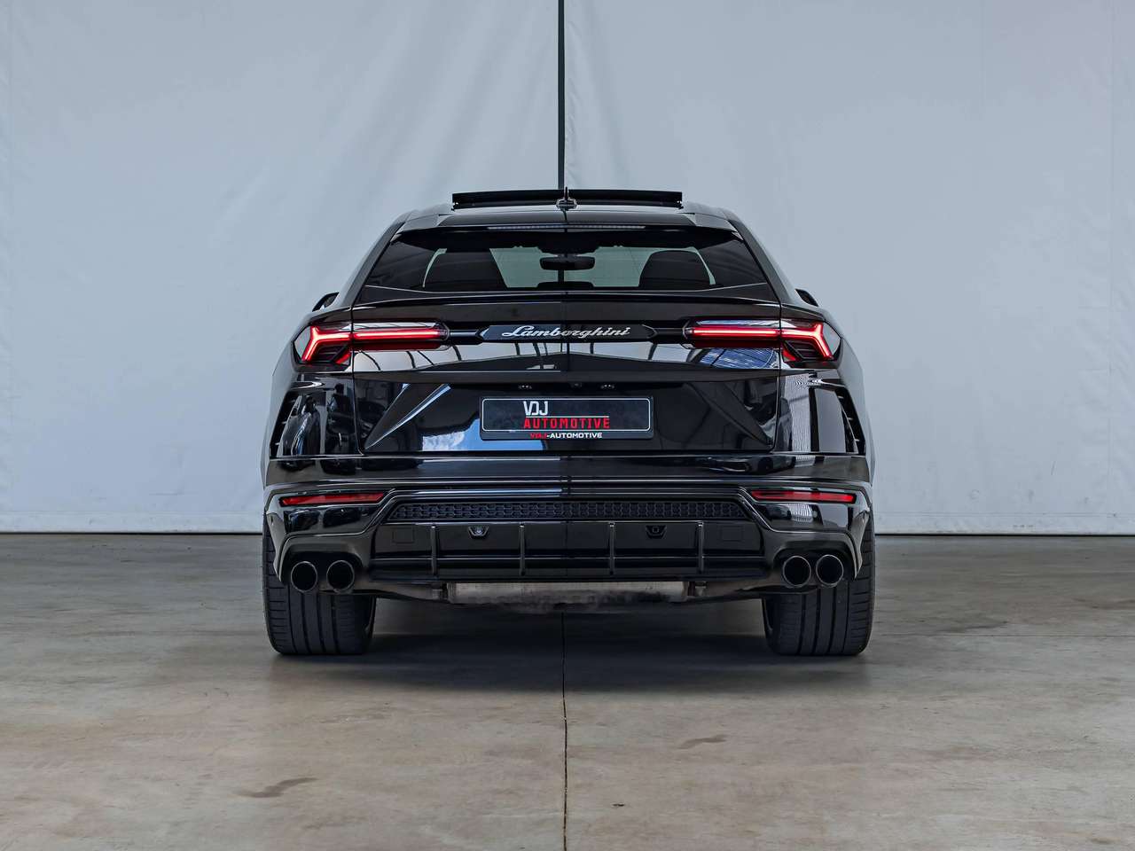 Lamborghini Urus 4.0 BITURBO V8|LUKAKU FIRST OWNER|NIGHT VISION|360°|BANG&OLUFSEN|MASSAGE|HEAD-UP|ZETELVERW.+KOELING|CARBON|REAR WHEEL ST. — foto 4 van 25