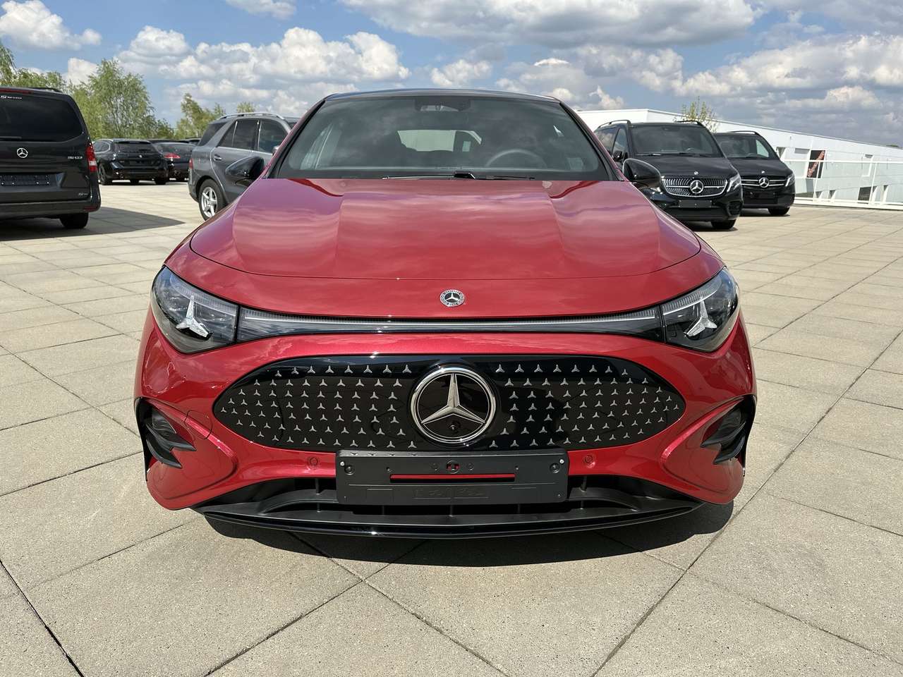 Mercedes-Benz CLA 250 + AMG LINE Electric — foto 5 van 19