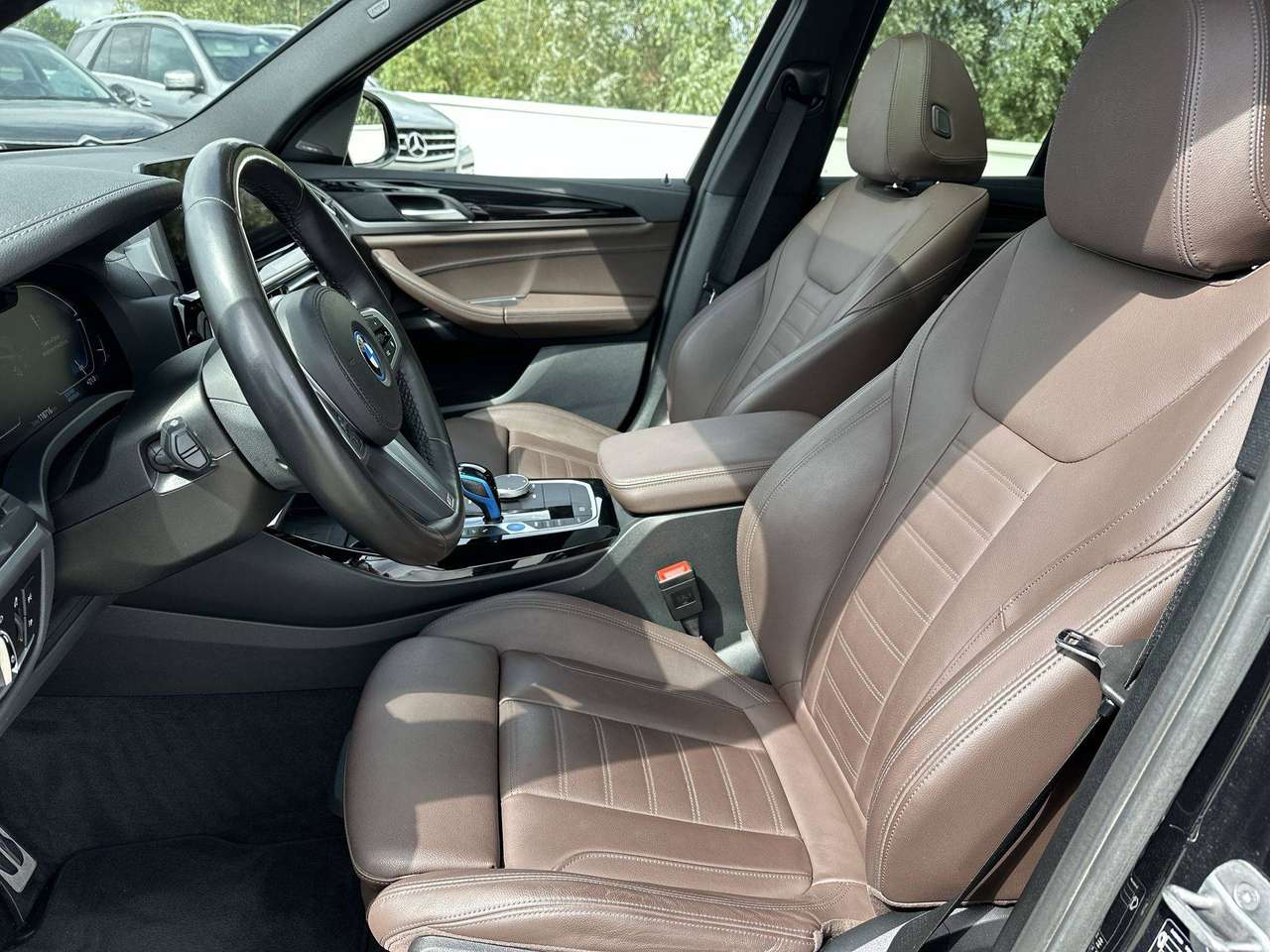 BMW iX3 iX3 80 kWh M-pakket Harman Kardon Driving Assist professional — foto 15 van 19