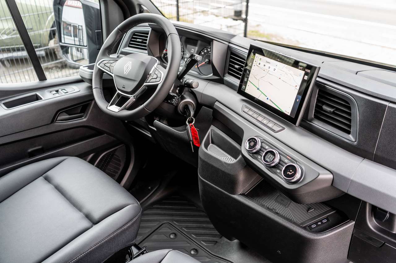 Renault Master 2.0dCi L2H2 - Automaat - Navigatie - 34.700excl — foto 11 van 17