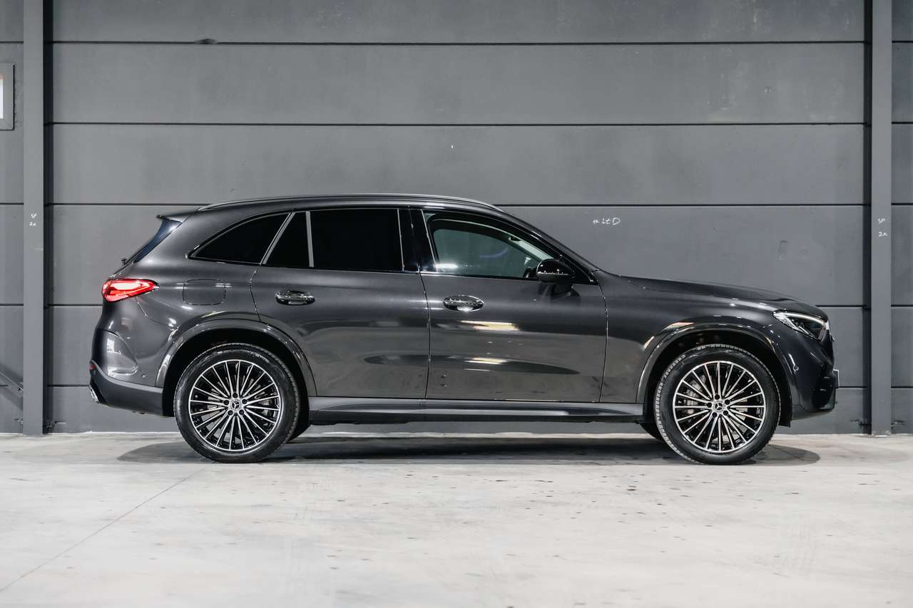 Mercedes-Benz GLC 300 (2023) — foto 3