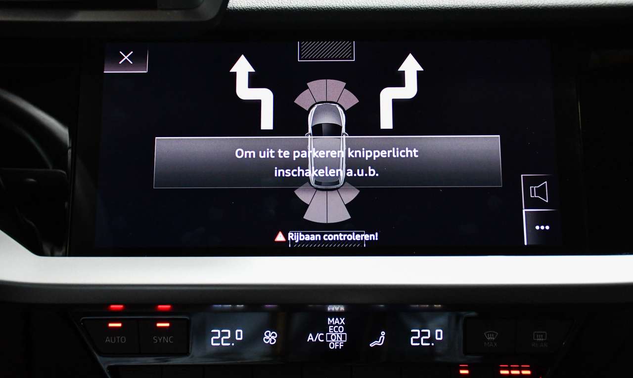 Audi A3 A3 Business Automaat - LEDER / NAVI / SMARTLINK — foto 8 van 18