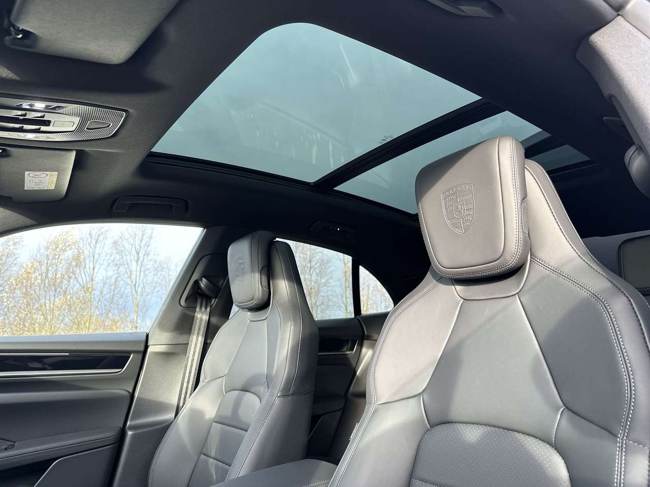 Porsche Macan 4ELEK/21"/PANODAK/TREKH/LEDER/ADAPT SNELHEIDSREG — foto 16 van 19