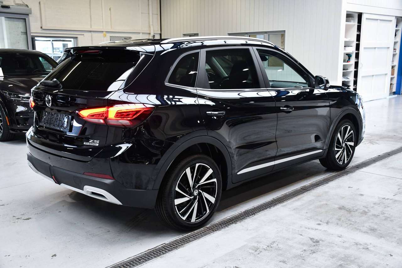 MG ZS ZS 1.5i HEV Hybride+ Luxury - OPEN PANO-DAK / LEDER / NAVIGATIE / CAMERA / ACC / SMARTLINK / BLIS — foto 3 van 23