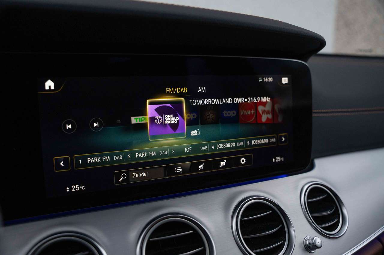 Mercedes-Benz E 300 de T AMG/PANO/MULTIBEAM/HUD/BURMESTER/NAPPA/360° — foto 22 van 25