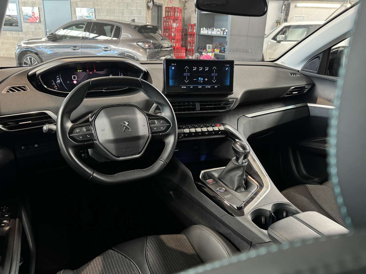 Peugeot 3008 1.2 PureTech Allure — foto 8 van 18