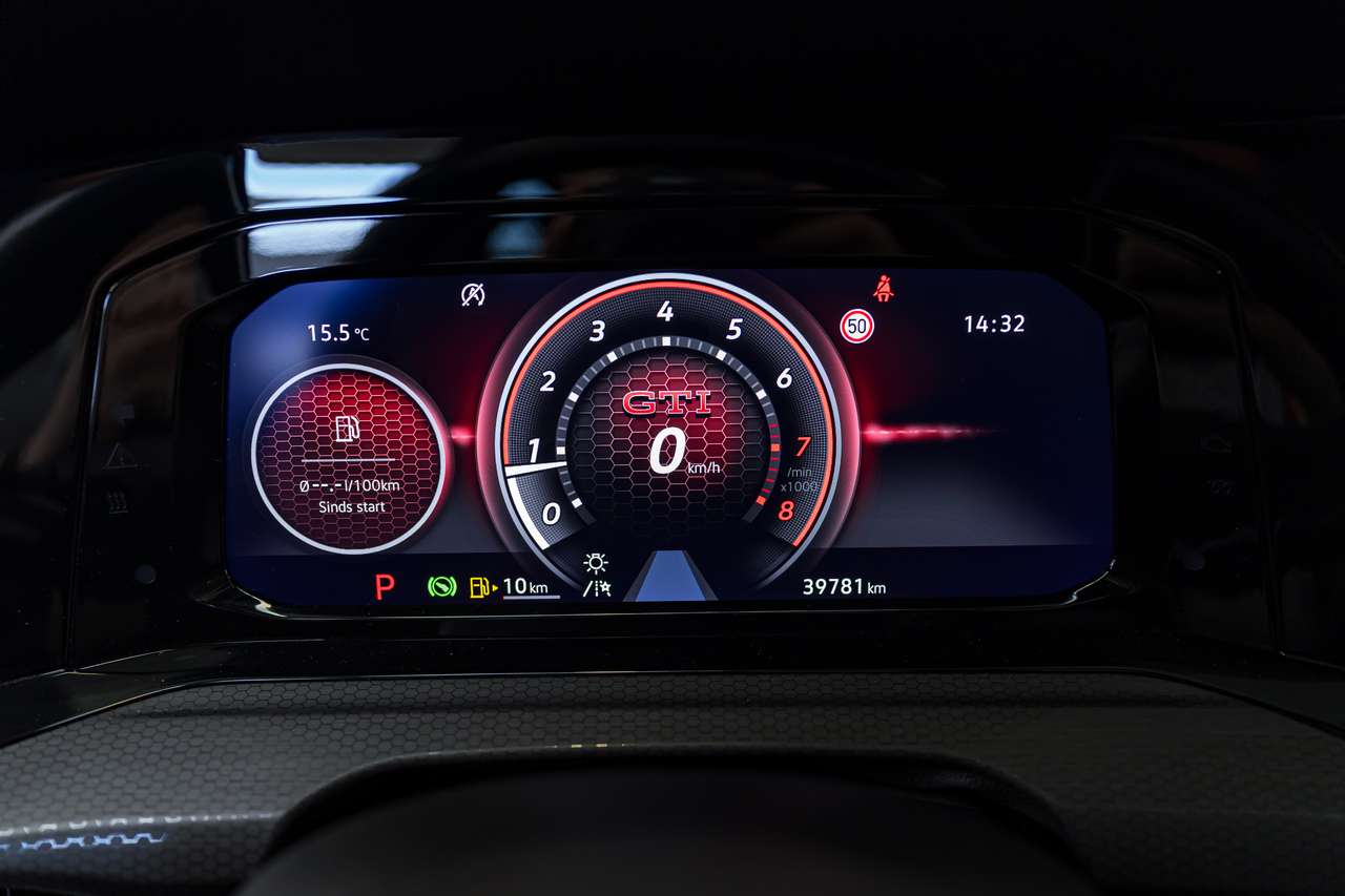 Volkswagen Golf GTI 45Y-EDITION|CLUBSPORT|AKRAPOVIC|PANO|IQLIGHTS|ALCANTARA|KEYLESS|GARANTIE — foto 25 van 25