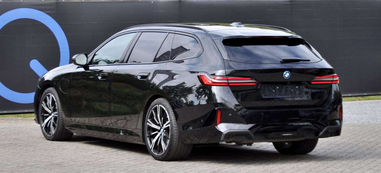 BMW 530 e MPACK PRO HARMAN KARDON HEADUP ICONIC GLOW — foto 3 van 25