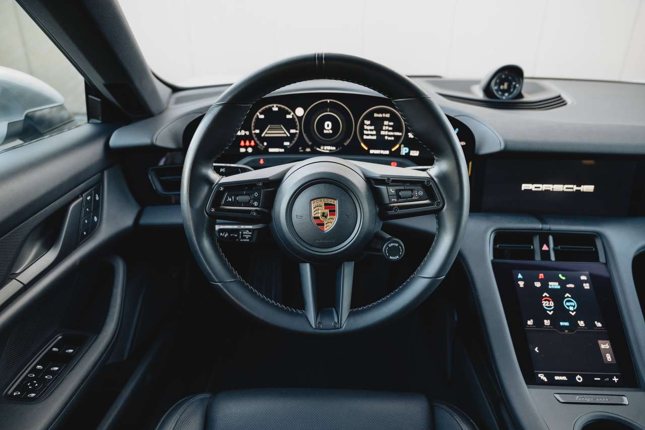 Porsche Taycan 4S Cross Turismo 93.4kWh Performance Battery Plus - 1st. Hand - Porsche History — foto 16 van 25