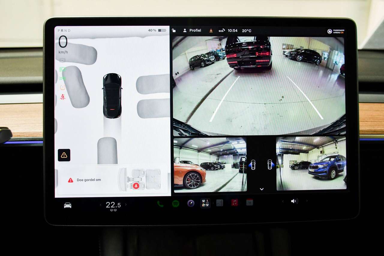Tesla Model Y Model Y Standard Range - NAVIGATIE / PANORAMISCH DAK / CAMERA / ACC / BLIS / PDC — foto 10 van 17
