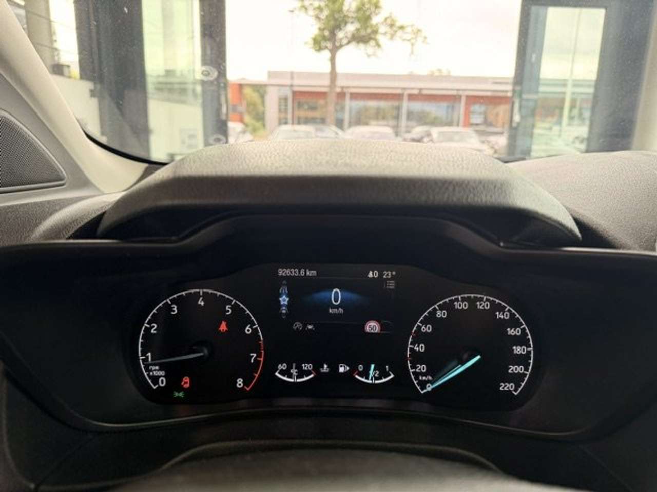 Ford Tourneo Connect TITANIUM BENZINE NAVIGATIE — foto 12 van 24