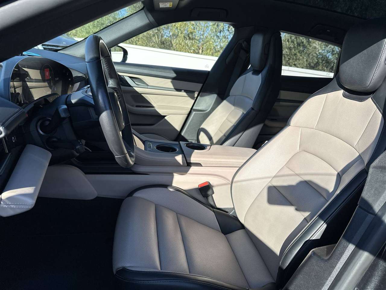 Porsche Taycan Taycan 4 Cross Turismo 105 kWh  NP 145.586 EURO — foto 15 van 19