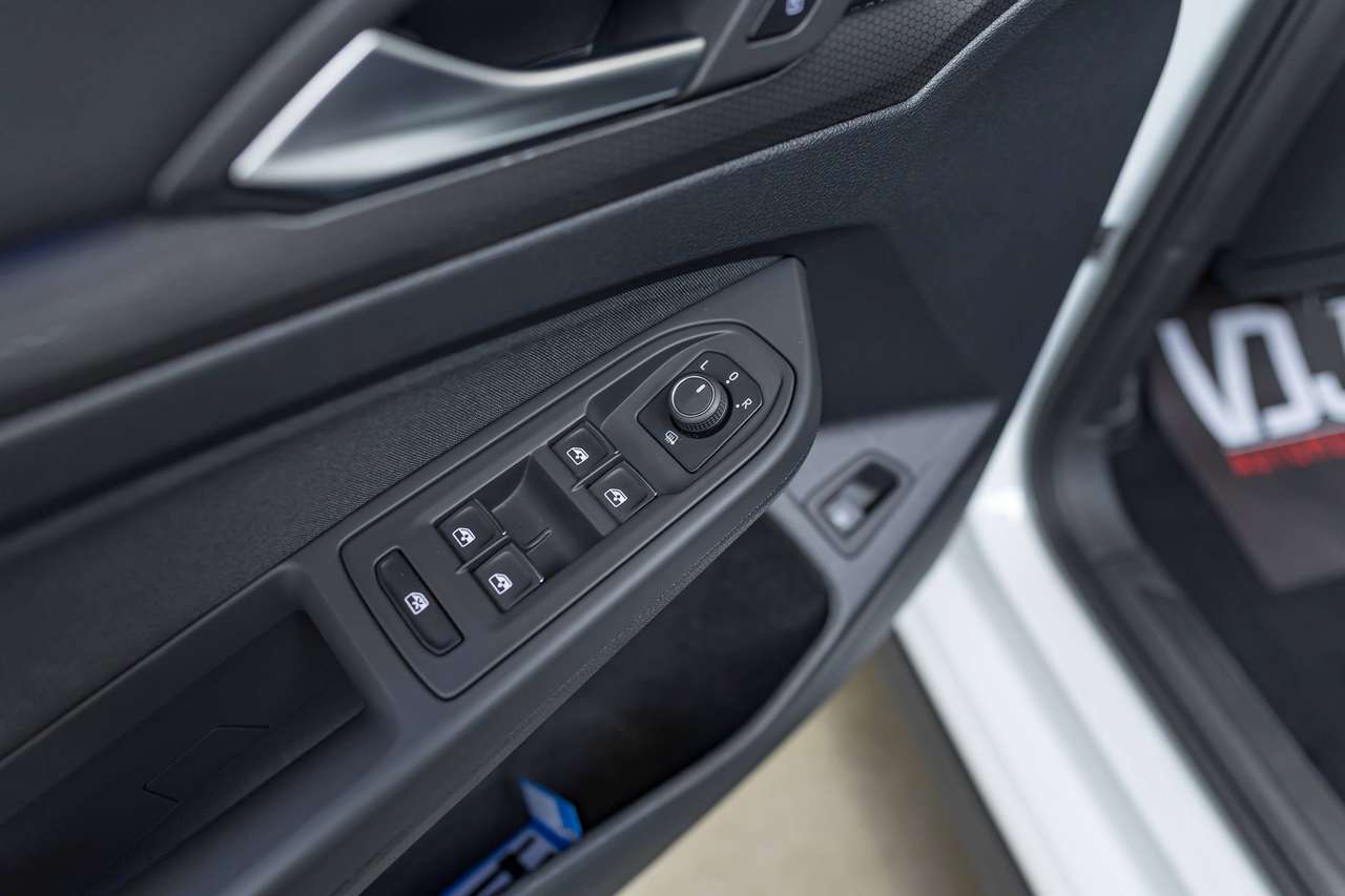 Volkswagen Golf GTE PANO|KEYLESS|STOELVERW.|SFEERVERL.|LA|ACC| — foto 19 van 25