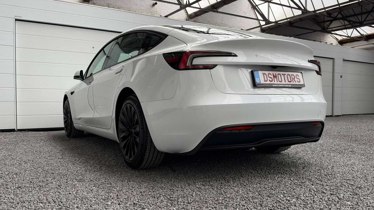 Tesla Model 3 RWD | Premium versie | LFP Batterij | 9.200km | ALS NIEUW! — foto 15 van 25