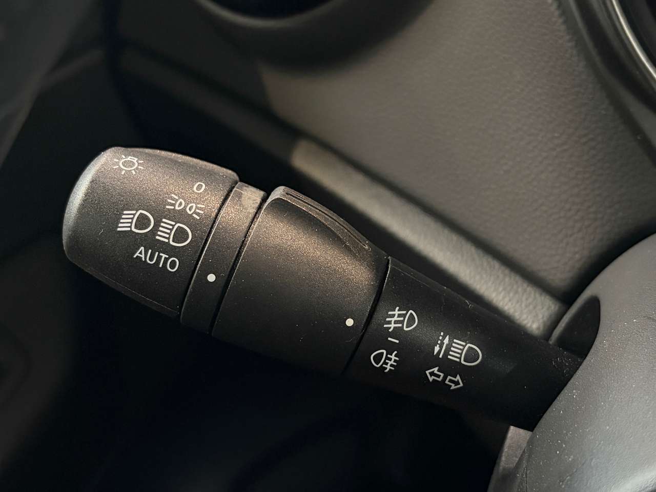 Renault Captur Limited | Apple CarPlay | Cruise Control — foto 15 van 15