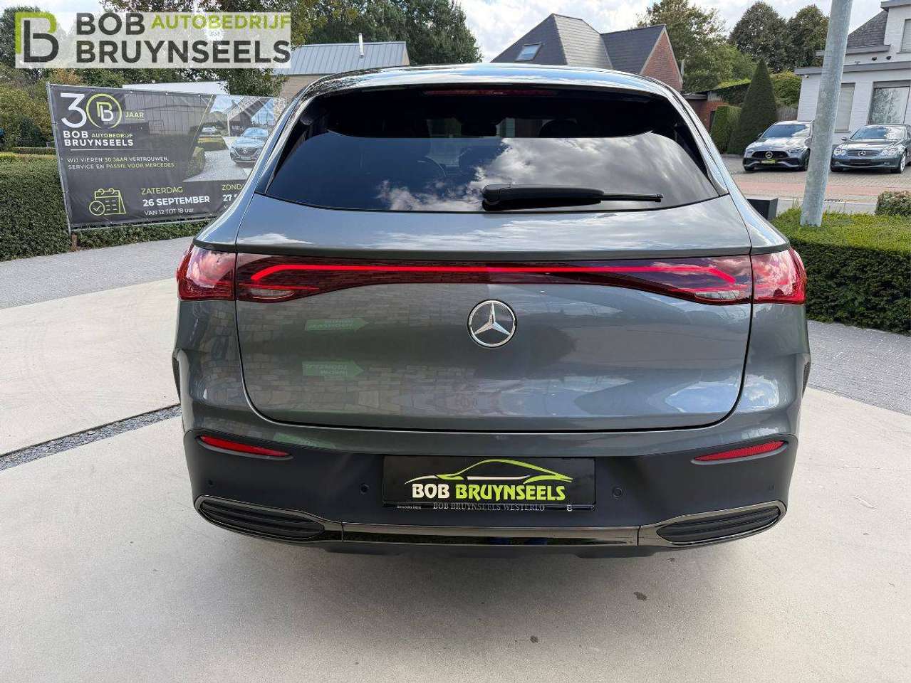 Mercedes-Benz EQE SUV SUV Amg line – Nightpakket – 360°camera – distronic – Trekhaak – Panodak — foto 5 van 25
