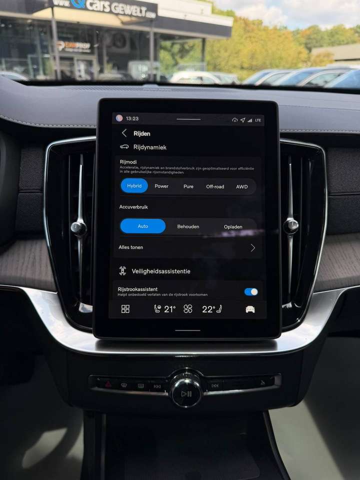 Volvo XC90 T8 ULTRA DARK MASSAGE GEKOELDE ZETELS PANO HARMAN KARDON — foto 17 van 22