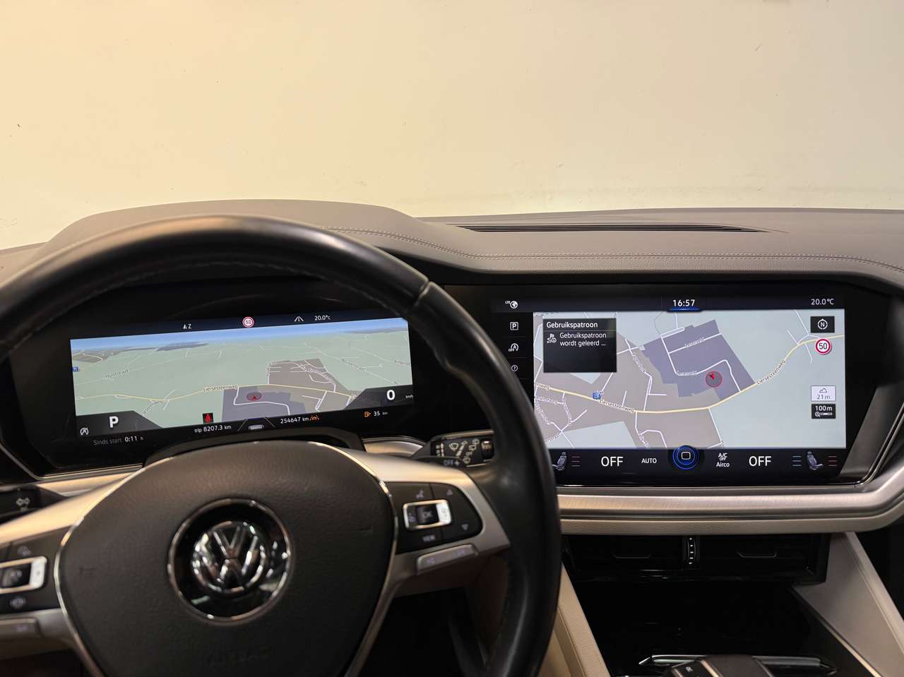 Volkswagen Touareg 3.0 TDi V6 SCR 4Mo R-Line 2020! — foto 21 van 24