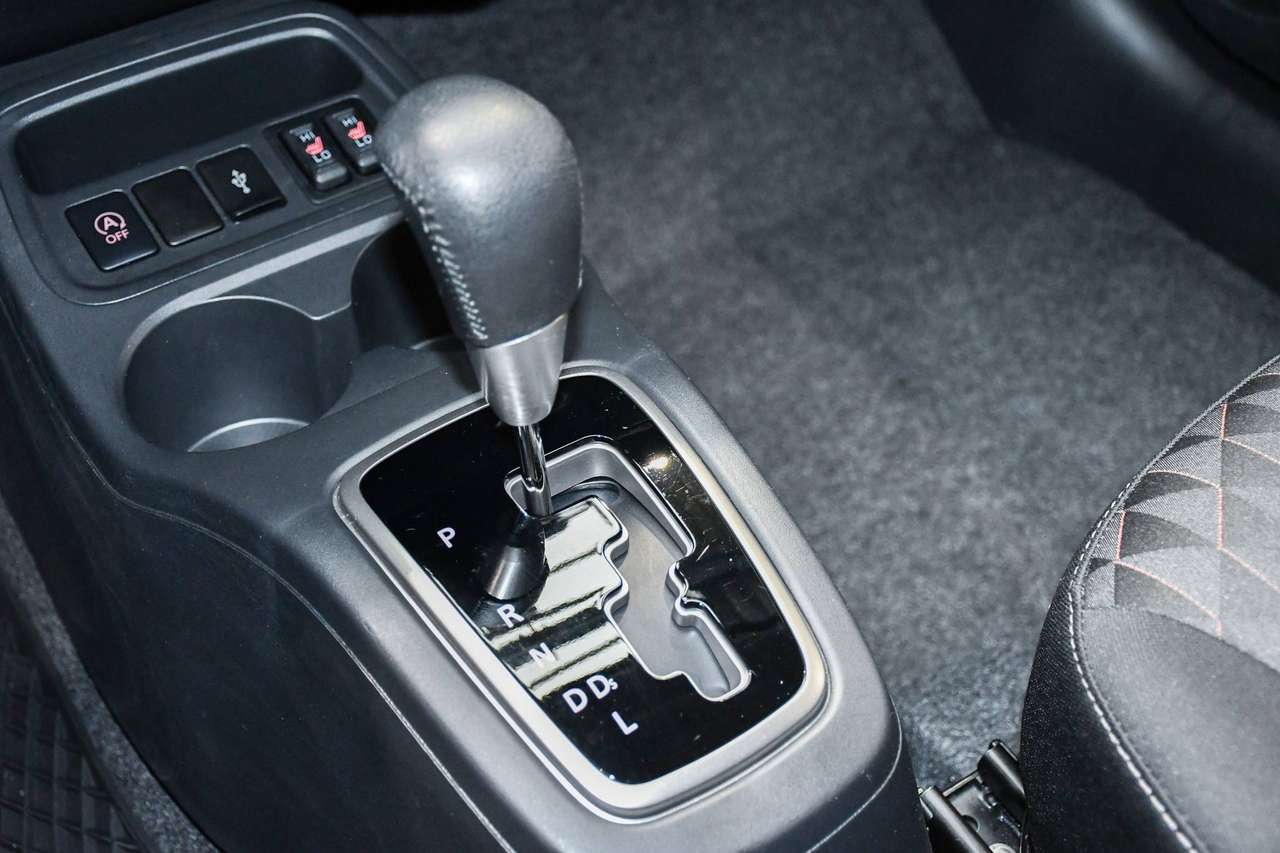 Mitsubishi Space Star Space Star 1.2i Instyle CVT Automaat - NAVIGATIE / SMARTLINK / AIRCO / CC — foto 13 van 18