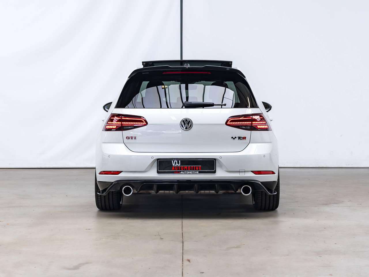 Volkswagen Golf GTI TCR|PANO|ALCANTARA|CAMERA|KEYLESS|ACC|LA|ZETELVERW.|GARANTIE| — foto 4 van 25