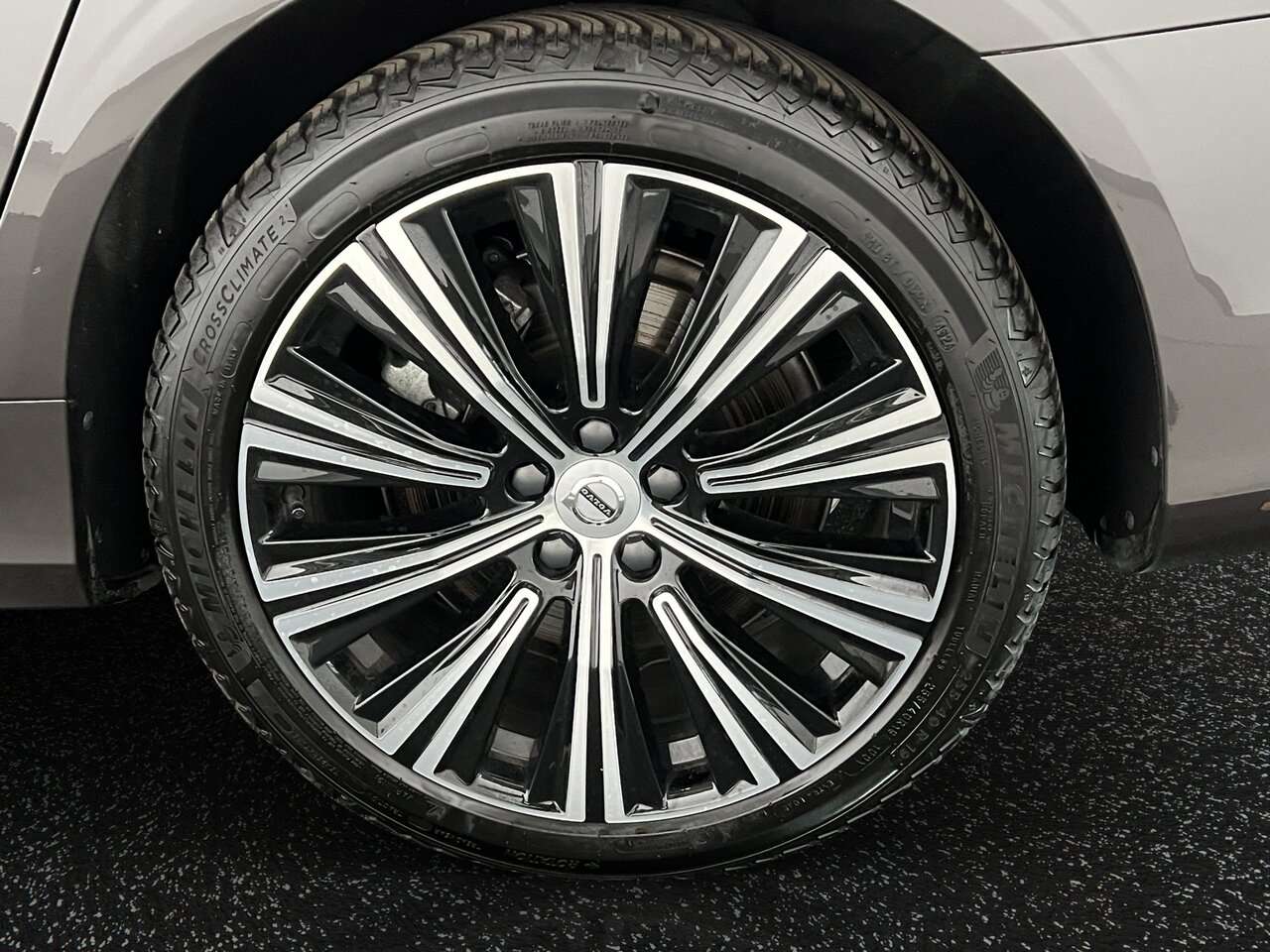 Volvo S90 B4 PLUS BRIGHT/360°/LUCHTVERING/HARMAN KARD — foto 18 van 21