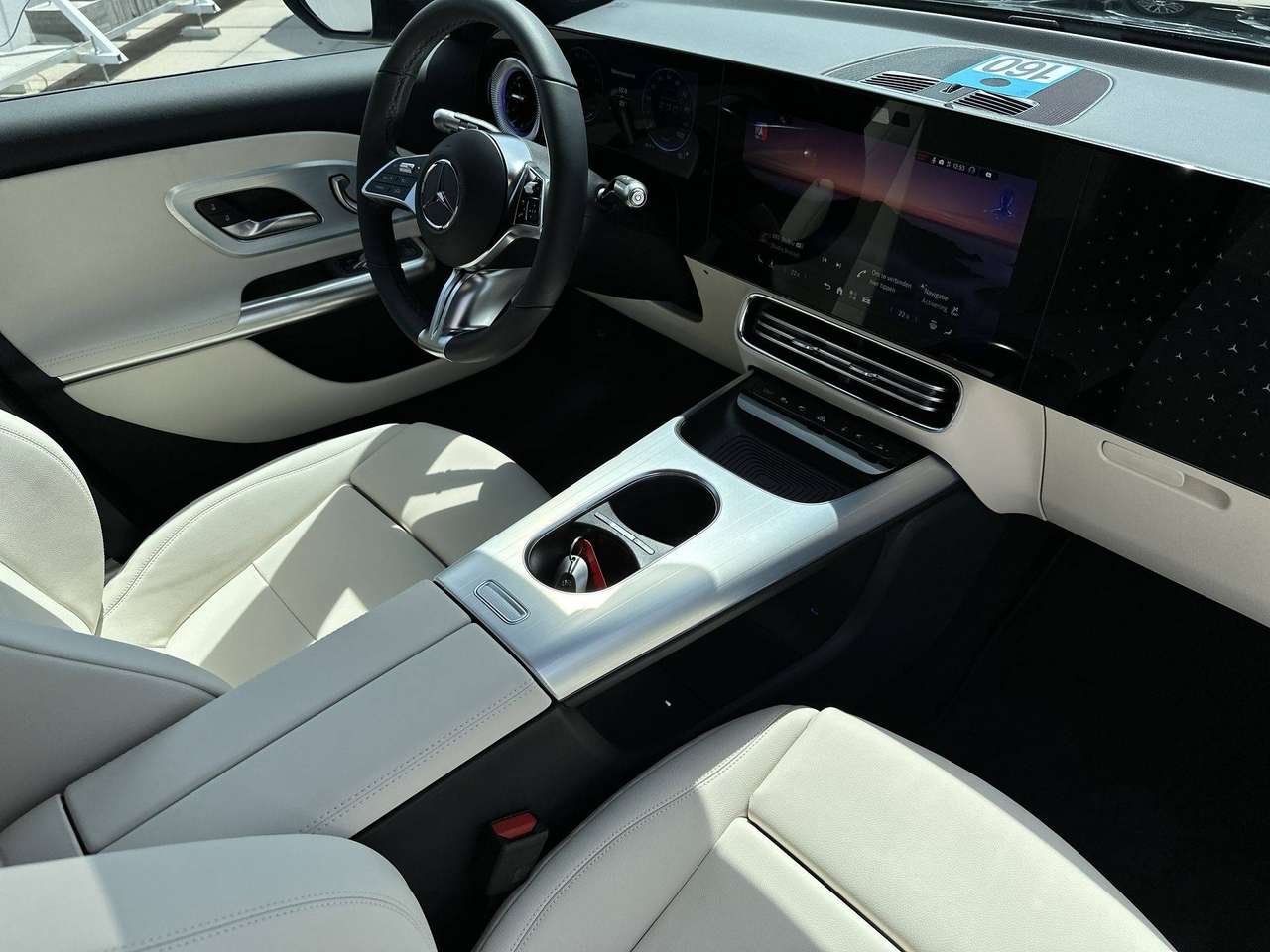Mercedes-Benz GLB 250 + Electric Pano dak Leder Memory Nightpakket — foto 18 van 19