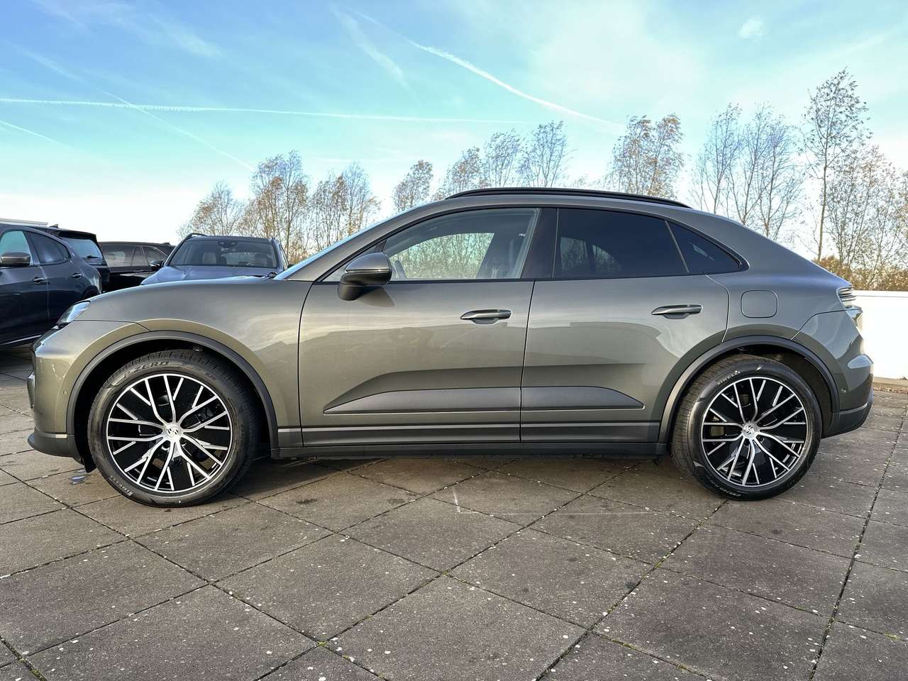 Porsche Macan 4ELEK/21"/PANODAK/TREKH/LEDER/AVENTURIENGROEN — foto 5 van 19