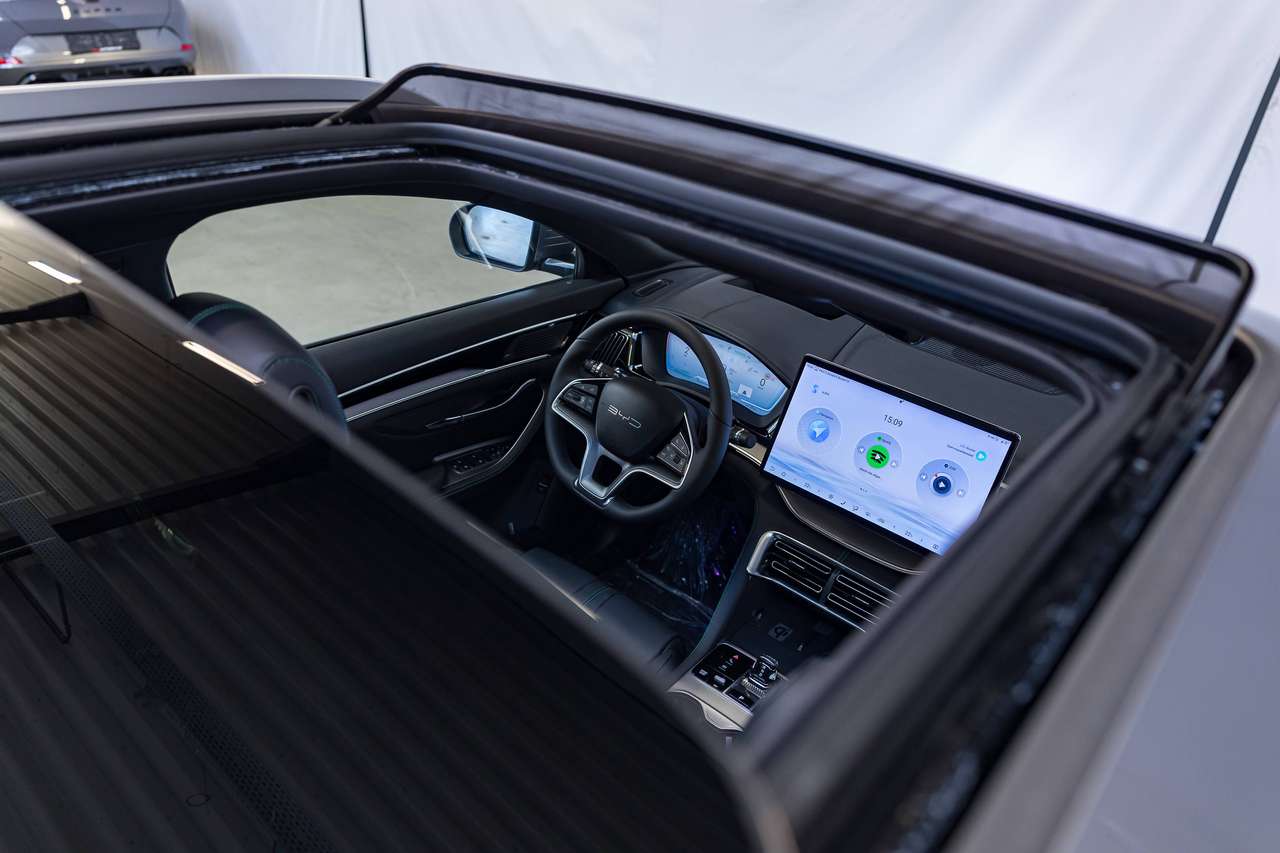 BYD Seal U ONMIDDELIJK LEVERBAAR | PANO | ACC | LA | 360° | — foto 7 van 25
