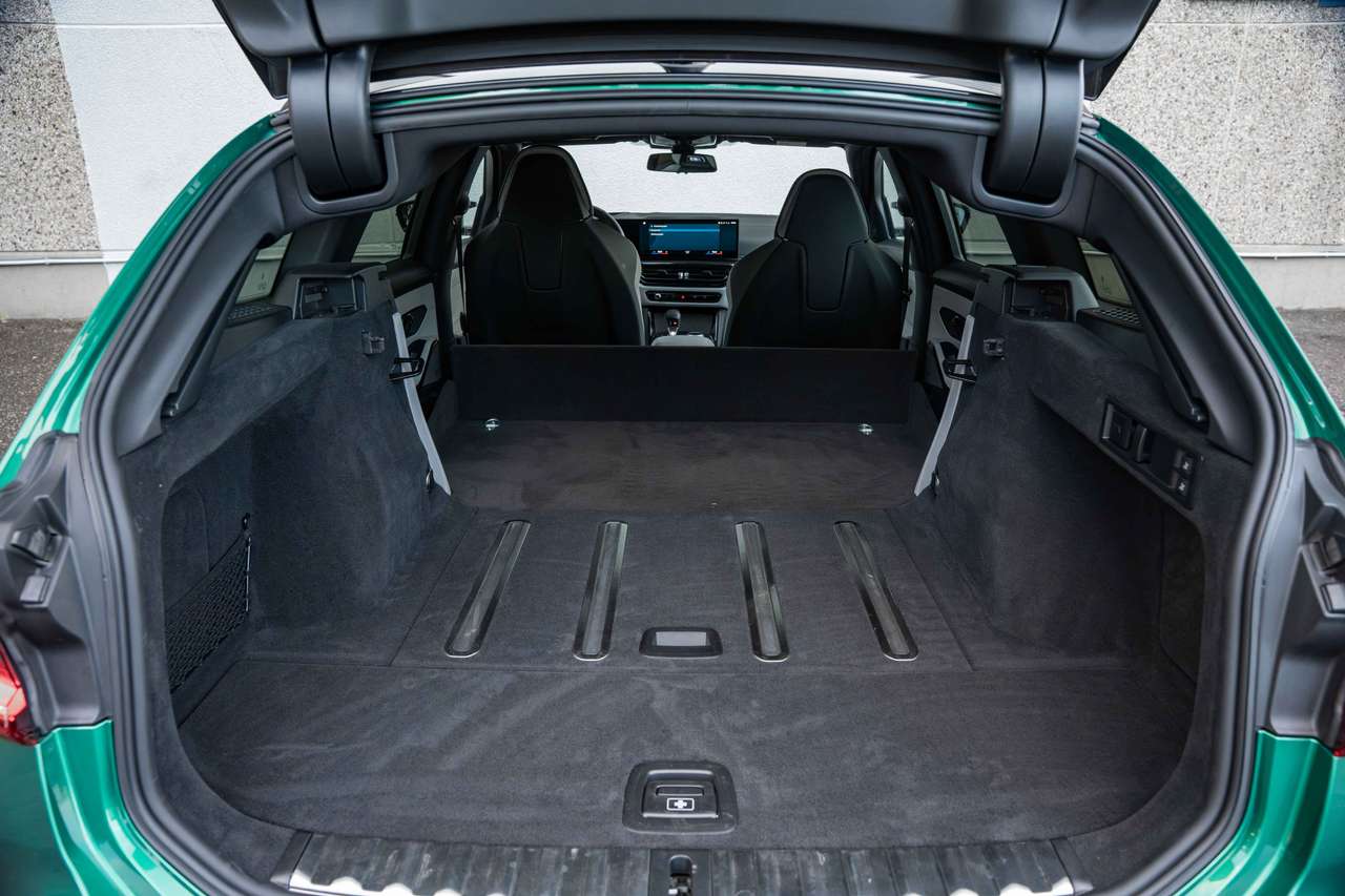 BMW M3 Touring COMPETITION LASER/LICHTEVRACHT/KWV3/CARBON/ACC/360° — foto 25 van 25