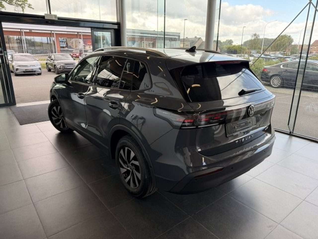Volkswagen Tiguan LIFE EDITION HYBRIDE AUTOMAAT NIEUW 0 KM!!! — foto 5 van 25