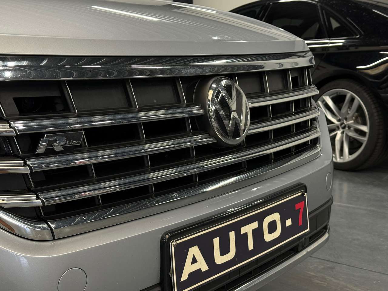 Volkswagen Touareg 3.0 TDi V6 SCR 4Mo R-Line 2020! — foto 19 van 24