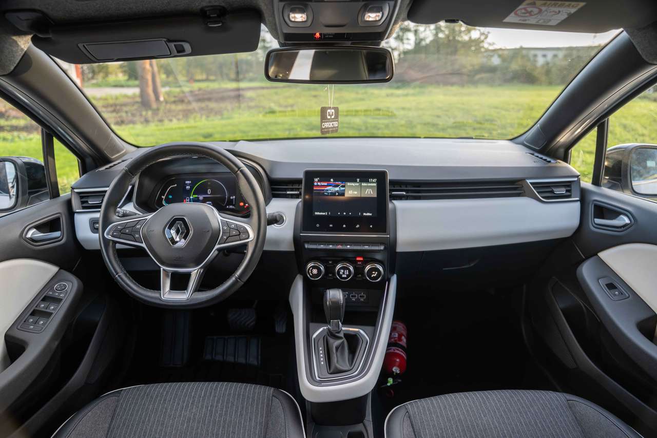 Renault Clio Clio Hybrid 1.6i E-TECH Techno — foto 18 van 25