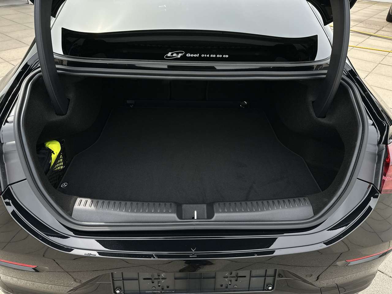 Mercedes-Benz CLA 250 + AMG LINE Electric — foto 16 van 19