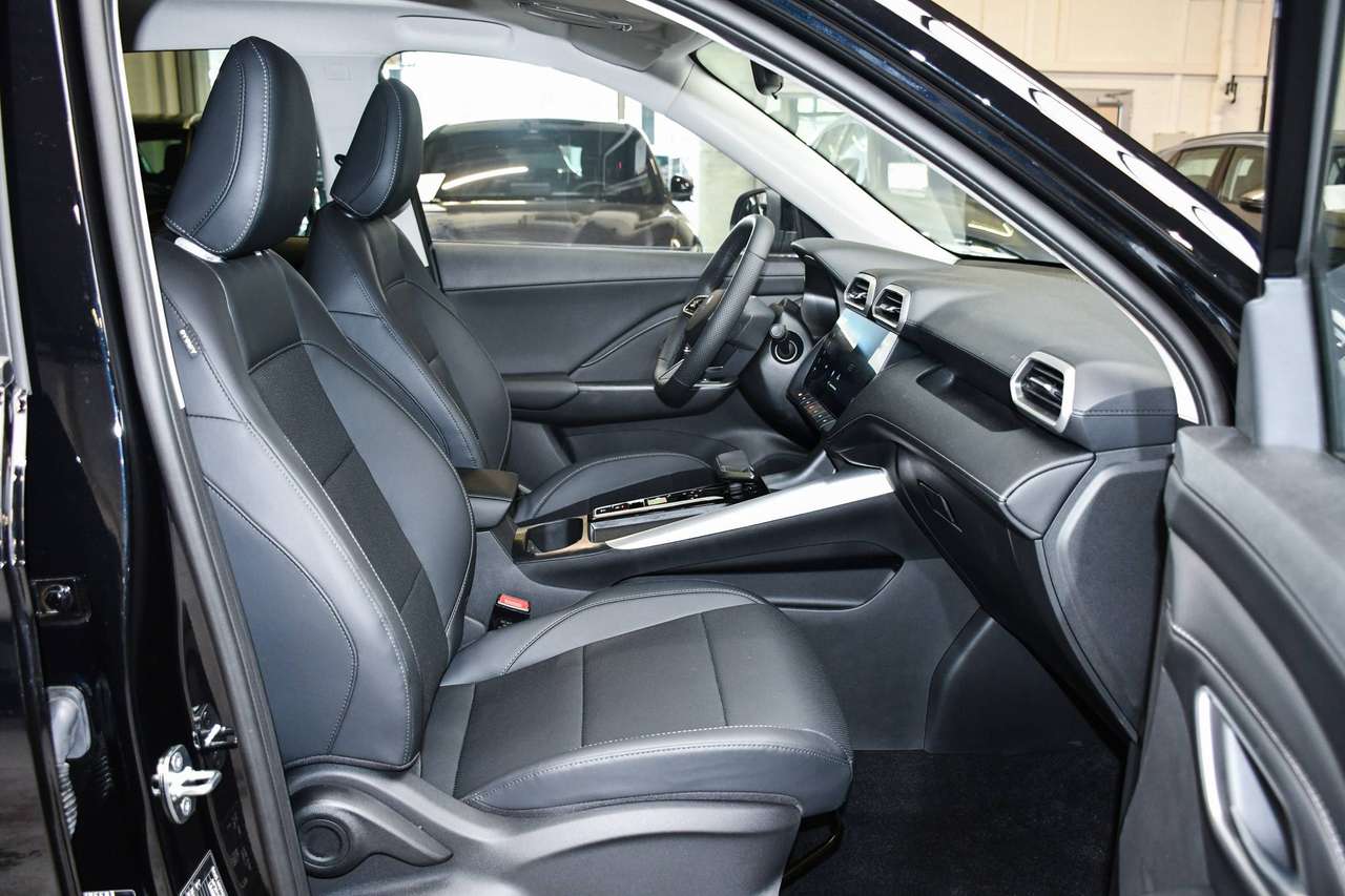 MG ZS ZS 1.5i HEV Hybride+ Luxury - OPEN PANO-DAK / LEDER / NAVIGATIE / CAMERA / ACC / SMARTLINK / BLIS — foto 7 van 23