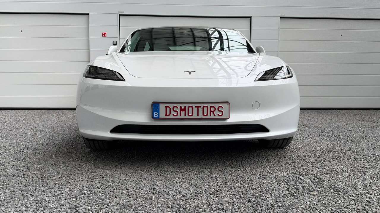 Tesla Model 3 RWD | Premium versie | LFP Batterij | 9.200km | ALS NIEUW! — foto 7 van 25