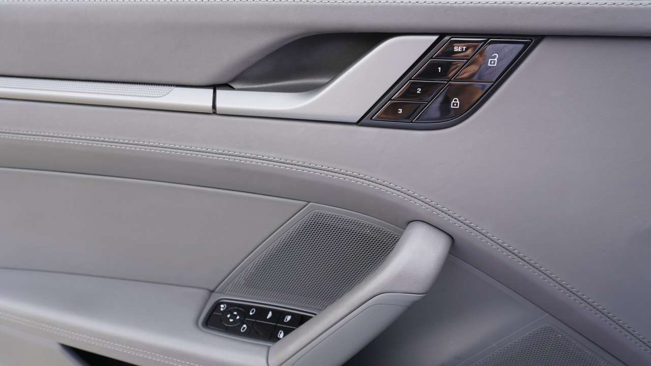 Porsche 992 4S CABRIO/21"/LED PDLS/vol leder/surroundview — foto 14 van 18
