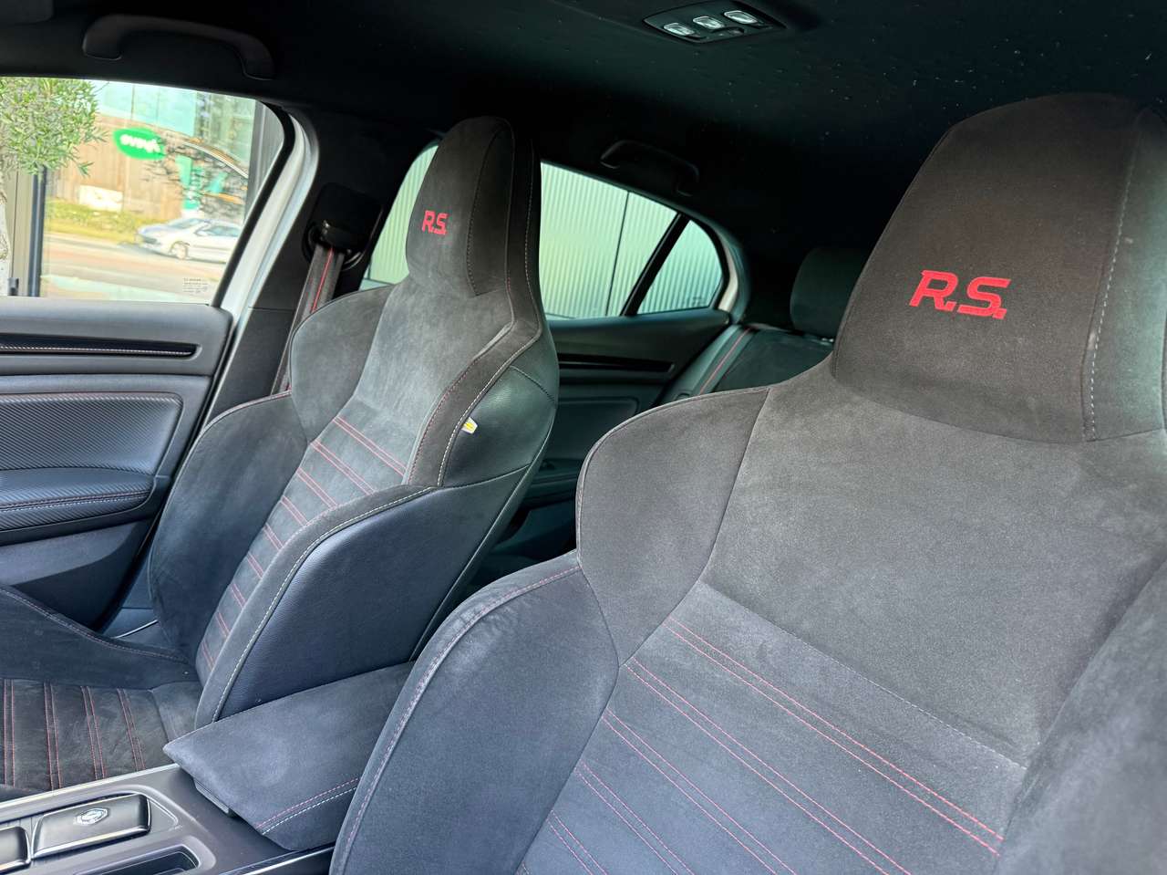 Renault Megane 1.8 TCe R.S. 300 Ultimate EDC — foto 13 van 22