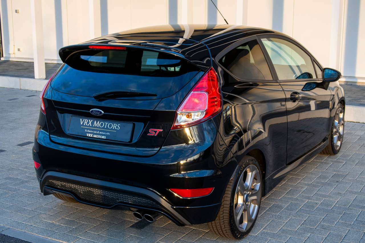 Ford Fiesta Ford Fiesta ST 182 pk / slechts 41k km / Leder Recaro / 1j Garantie — foto 12 van 19
