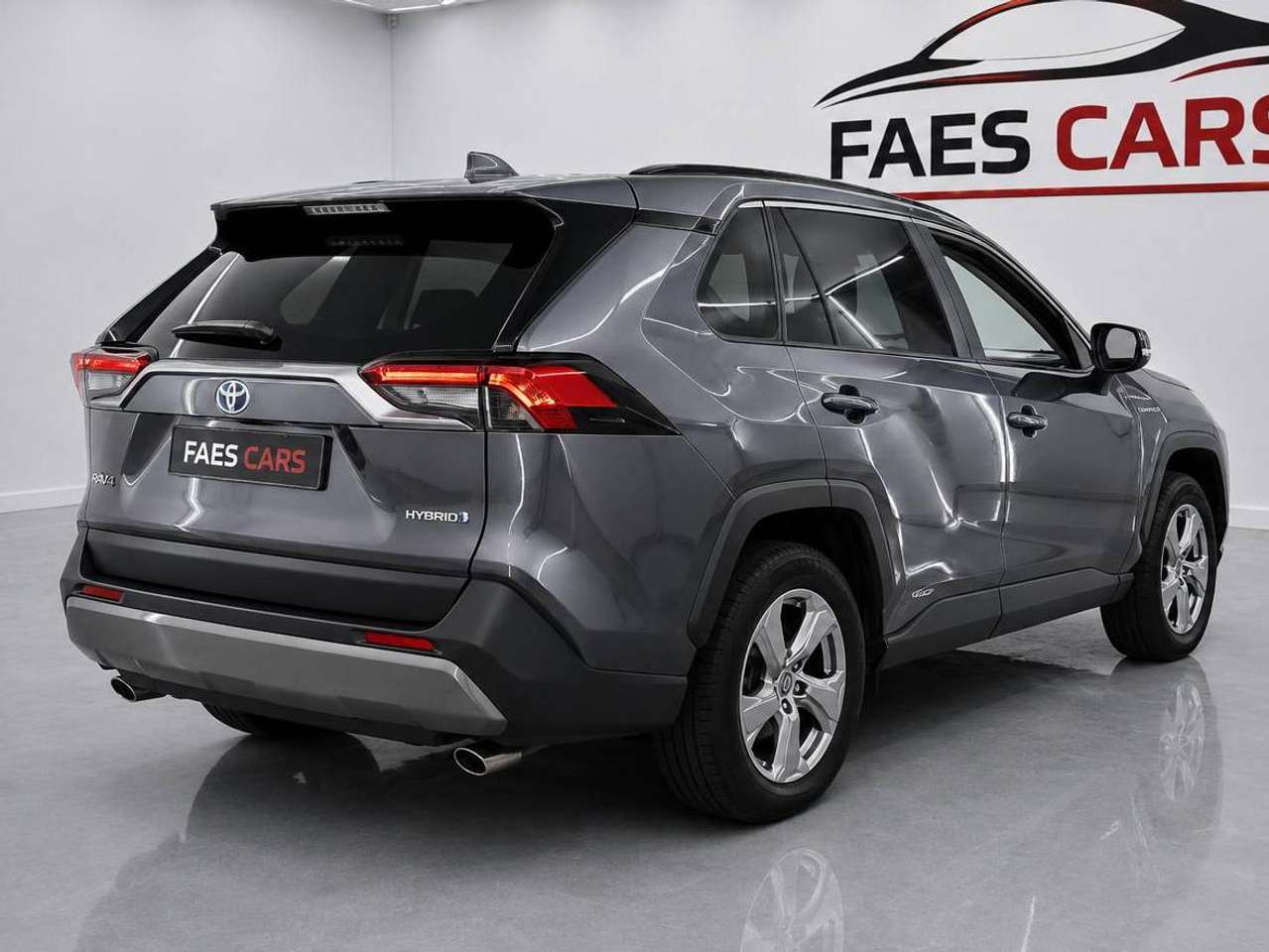 Toyota RAV4 RAV4 Hybrid HEV 2.5i 2WD Dynamic Business (NiCad) — foto 4 van 8