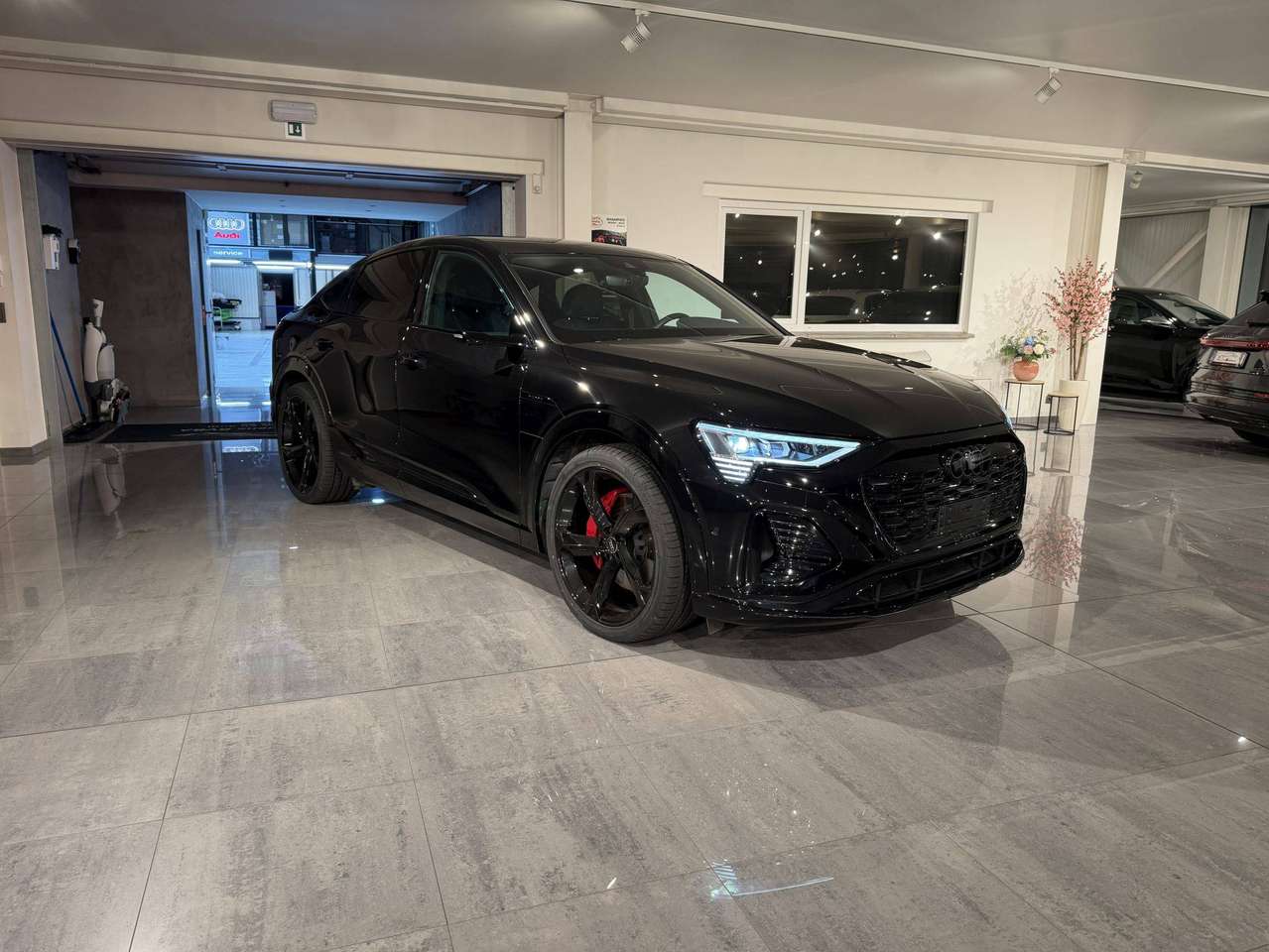 Audi Q8 e-tron SOLD BIJ GARAGE VRIENS YVES BV!!!! — foto 2 van 24